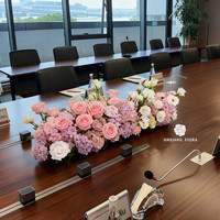Décoration de table longue haut de gamme en fleurs de soie pour table de conférence, dîner d'affaires et cérémonie de signature, faite à la main, lavable, inodore, pour bureau