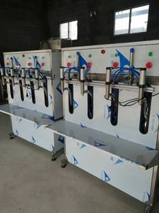Macchina Riempitrice Semiautomatica per Liquidi con Dosaggio Automatico / Macchina per Riempimento di Succhi - Product Image 3