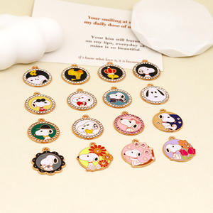 Материалы для рукоделия: подвеска-брелок из цинкового сплава с эффектом капель масла, в виде мультяшной белой собаки, для изготовления украшений своими руками - Product Image 1