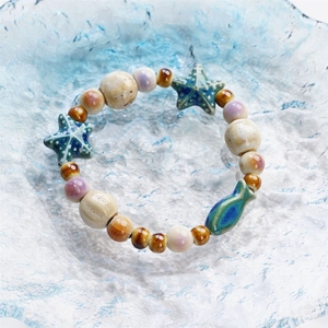 Bracelet extensible en céramique perlée, style nautique côtier, avec breloque étoile de mer et coquillage naturel faits à la main, souvenir touristique bohème de bord de mer, vente en gros - Product Image 3