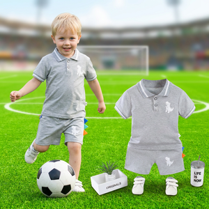 Completo Estivo per Neonato Maschio, Abbigliamento Casual Sportivo, Set 2 Pezzi con Polo + Pantaloncini, Tuta Grigia con Stampa Dinosauro per Bambini - Product Image 1