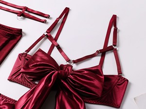 Conjunto de lencería roja para boda, con liguero, sujetador suave y tanga, ajuste cómodo, regalo para <span class=keywords><strong>esposa</strong></span> - Product Image 3