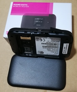 เราเตอร์ไวไฟมือถือ 4G สำหรับธุรกิจ รุ่น E5577cs-321 สีดำ พร้อมไฟร์วอลล์ VPN WEP QoS รองรับ 2.4G <span class=keywords><strong>WiFi</strong></span> - Product Image 4