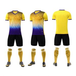 เสื้อฟุตบอลทีมขายส่งยอดนิยม ไซส์ใหญ่ ชุดยูนิฟอร์มครบชุด โพลีเอสเตอร์ 100% เสื้อฟุตบอลสำหรับทุกเพศ ฤดูกาล 2026/27 สีทอง - Product Image 1