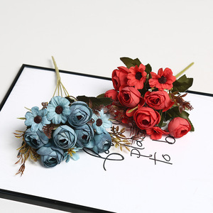 Bouquet de roses artificielles Lichao, fleurs en soie plastique, toucher réel, décoration de mariage, décoration de la maison, accessoires de photographie en extérieur - Product Image 2