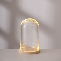 Couvercle en verre de fleur immortelle Base lumineuse avec lampe Boîte aveugle manuelle Micro paysage poupée ornement anti-poussière