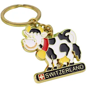 最新产品锌合金金属瑞士花式卡通奶牛钥匙扣