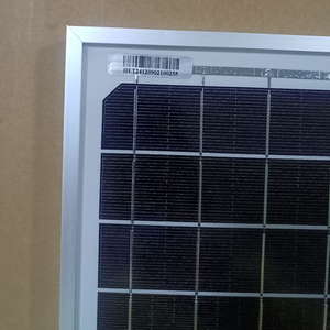 Batterie intégrée, panneau solaire 30W, alimentation de secours 12V pour les voyages et l'utilisation en extérieur - Product Image 5