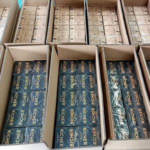 Papier à rouler personnalisé en papier de riz 110 mm King Size avec fermeture élastique et filtres, gomme arabique naturelle, 32/50 feuilles - Product Image 4