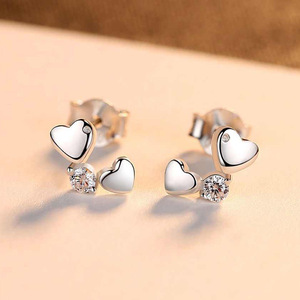Orecchini a Perno con Design a Cuore per Donne, Zirconi Scintillanti, Gioielli alla Moda, Accessorio Carino e Minimalista per Uso Quotidiano - Product Image 2