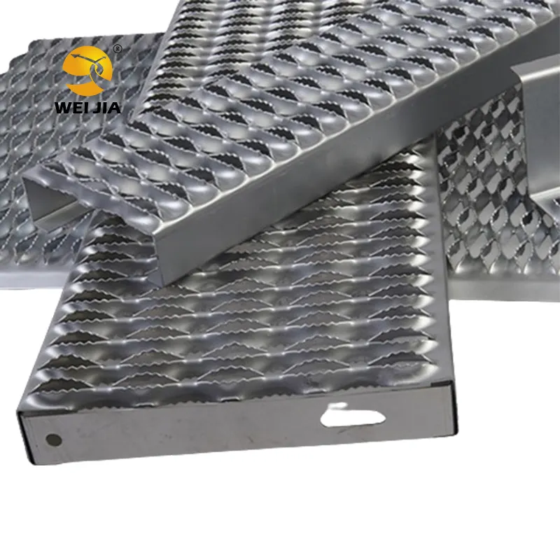 Hochwertige Standard-Stahlgitter platte Straßen treppenstufen perforiertes Metallgitter