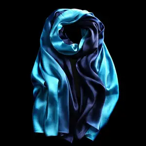 Hersteller Design digitale stilvolle lange Schals quadratische Polyester Seide Satin Kopftuch für Frauen