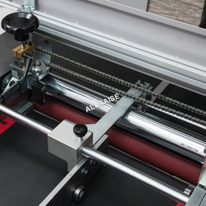 Machine automatique de fabrication de reliures, haute précision, couverture de livre rigide, coins arrondis, pour la fabrication de couvertures <span class=keywords><strong>d</strong></span>'albums de contes pour enfants - Product Image 5