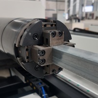 Equipo de Corte Láser de Fibra de Alta Velocidad de 4 Ejes para Metal con Refrigeración por Agua y Sistema de Control Industrial