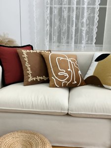 Housse de <span class=keywords><strong>coussin</strong></span> carrée personnalisée pour décoration de chambre à coucher Housse de <span class=keywords><strong>coussin</strong></span> brodée en gros Taie d'oreiller décorative pour chambre à coucher en velours hollandais de luxe - Product Image 5
