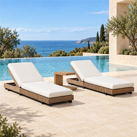 Ensemble de tables d'appoint compactes en teck avec cadre réglable et roulettes pour extérieur, jardin, villa, piscine – Chaise longue
