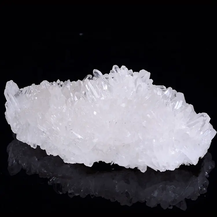 Aglomerado de cristal transparente branco de quartzo de rocha natural por atacado para decoração de pedras de cura
