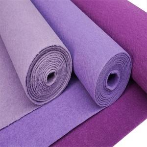 Chất lượng cao 100% polyester Velour bề mặt vải không dệt 150g/sqm 650g/sqm sàn triển lãm chống trượt Thảm ngoài trời thảm - Product Image 4