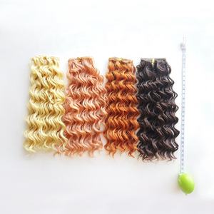 Pieza de extensión de cabello de <span class=keywords><strong>muñeca</strong></span> de Color Natural negro café Rubio de 20cm/peluca rizada de pelo ondulado DIY para pelo de <span class=keywords><strong>muñeca</strong></span> BJD - Product Image 4