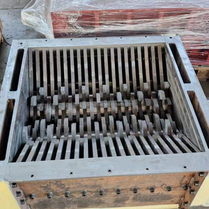 Small Shredder Housing for Waste Aluminum Cans PVC Plastic Electronic Waste with Blades and 4-Year Warranty - Product Image 3