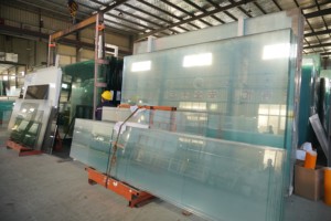 CE chứng nhận tùy chỉnh phao Tempered <span class=keywords><strong>Glass</strong></span> rõ ràng nhiều lớp kính kiến trúc cho năng lượng mặt trời chiếu sáng cho ban công/hồ bơi lan can hàng rào - Product Image 5
