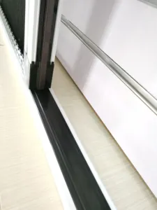 <span class=keywords><strong>Porte</strong></span> coulissante accordéon blanche personnalisée, durable, imperméable, légère, pour la sécurité et la ventilation de la maison - Product Image 5