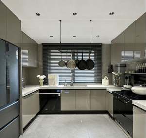 Ensemble de cuisine complet BALOM personnalisé en bois de chêne avec armoires de base pour évier et organiseurs de tiroirs pour les maisons rurales - Product Image 6