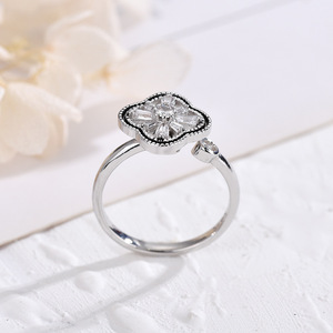 Four Leaf Clover Rotating Ring For Women Adjustable Opening Zircon Jewelry Gift - Product Image 2