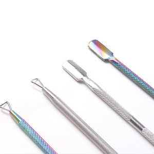 Poussoir à cuticules double face en acier inoxydable, outil de manucure professionnel, <span class=keywords><strong>prix</strong></span> d'usine, pour gel et cuticules, finition arc-en-ciel - Product Image 2