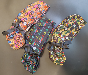 Cappelli da Infermiera con Coda di Cavallo, Fodera in Raso, Logo Personalizzato, Chiusura con Laccetti e Bottoni per Uso Ospedaliero - Product Image 3