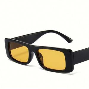 Gafas de Sol Rectangulares Planas Personalizadas al por Mayor, Gafas de Sol Cuadradas Pequeñas de Color Caramelo con Protección UV400 para Mujer - Product Image 6