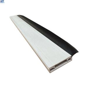 L'usine Wuxi propose des profilés en PVC durables Double couche <span class=keywords><strong>de</strong></span> protection pour <span class=keywords><strong>porte</strong></span> <span class=keywords><strong>de</strong></span> <span class=keywords><strong>garage</strong></span> <span class=keywords><strong>sectionnelle</strong></span> Bandes d'étanchéité inférieures en caoutchouc Joints latéraux - Product Image 4