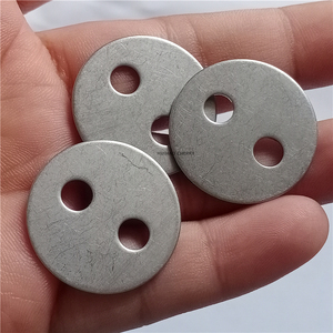 <span class=keywords><strong>Rondelle</strong></span> à double trou en acier inoxydable de 7/8 po pour la fabrication de couvertures isolantes thermiques flexibles - Product Image 3