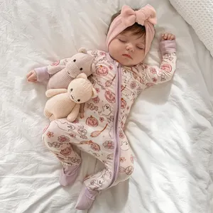 2024 Nieuwe Ontwerp Ademende Bamboe Zachte Baby Jumpsuit Pyjama Pasgeboren Slaper Onesie Jongen Meisje Kleding Bedrukt Custom Baby Rompertjes