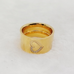 Anillos <span class=keywords><strong>de</strong></span> Compromiso y Matrimonio <span class=keywords><strong>de</strong></span> Alta Calidad con Forma <span class=keywords><strong>de</strong></span> Corazón, Juego <span class=keywords><strong>de</strong></span> 2 Piezas, Anillos <span class=keywords><strong>de</strong></span> <span class=keywords><strong>Promesa</strong></span> para Parejas, Joyería Chapada en Oro <span class=keywords><strong>de</strong></span> 18k al por Mayor - Product Image 5