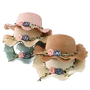 Детская соломенная шляпа с волнистыми краями