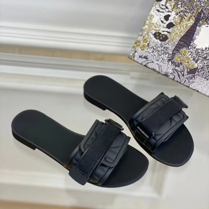 Pantuflas de Interior/Exterior para Mujer, Marca Clásica a la Moda 2026, Sandalias Casuales de Cuero Genuino, Ecológicas, Antideslizantes y Ligeras - Product Image 6