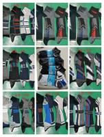 Chaussettes courtes en polyester 20g pour hommes, motif lettres, résistantes aux déchirures, avec semelle jetable, pour usage estival décontracté en extérieur, vente en gros
