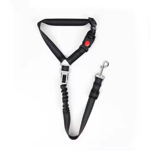 Harnais rétractable réglable réfléchissant multifonctionnel de luxe 3 en 1 pour chien de compagnie, ceinture de sécurité de voiture, laisse - Product Image 1