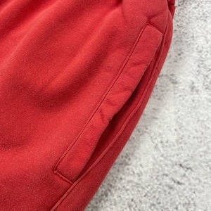 <span class=keywords><strong>Pantaloni</strong></span> Sportivi Personalizzati <span class=keywords><strong>Rossi</strong></span> Vintage con Effetto Acid Wash e Strass, Moda Maschile Y2K con Doppia Striscia Bianca Laterale - Product Image 5