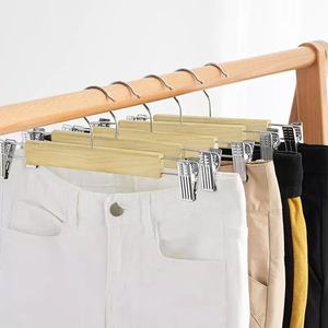 新しいブティック滑り止め木製洋服ハンガー大人用パンツとスカートクリップ付きワードローブパンツラック - Product Image 3