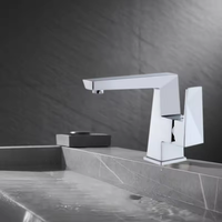 Robinet à capteur sans contact en laiton brossé poli moderne, avec cartouche céramique, monocommande, à poser sur le plan, pour salle de bain/vasque