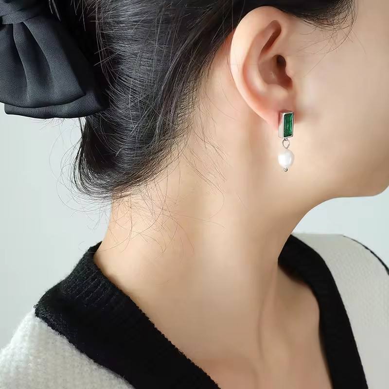 มรกตเหล็ก SH372