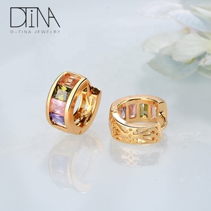 <span class=keywords><strong>Orecchini</strong></span> a Cerchio Ovali DTINA <span class=keywords><strong>in</strong></span> <span class=keywords><strong>Oro</strong></span> Giallo con Doppia Gemma, Eleganti per Signore - Product Image 3