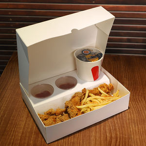 Plateau en carton ondulé gaufré biodégradable jetable pour frites et poulet frit, idéal pour la restauration rapide - Product Image 1