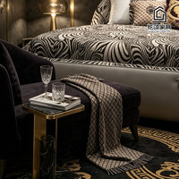 Lit King Size Moderne en Bois de Luxe Léger avec Tête de Lit Rembourrée en Tissu, Confortable et Personnalisable – Offre Spéciale Usine
