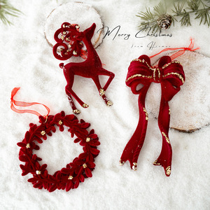 Oferta Especial: Adorno de Árbol de Navidad de Terciopelo Rojo con Alce y Copo de Nieve Flocado Rojo para Decoración de Fiestas Navideñas - Product Image 3