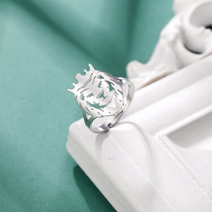 <span class=keywords><strong>Leone</strong></span> <span class=keywords><strong>con</strong></span> corona re regolabile <span class=keywords><strong>anello</strong></span> re della giungla simbolo di forza saggezza gioielli in acciaio inox classico per gli uomini delle donne - Product Image 5