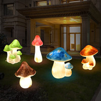 Leuchtende Pilz-Gartenskulptur für den Außenbereich, handgefertigte Fiberglas-Pflanzenornamente mit Leuchteffekt