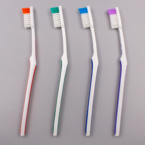 Cepillo de dientes minimalista personalizado para adultos, con cerdas suaves de alta densidad, manual, para el cuidado bucal diario. - Product Image 4